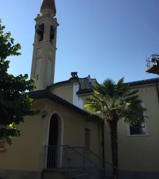 Risanamento copertura e rivestimento edificio sacro - immagine gallery 1