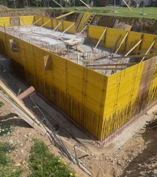 Piscina in vasca bianca Corbetta - immagine gallery 2