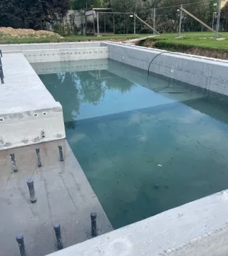 Piscina in vasca bianca Corbetta - immagine gallery 15